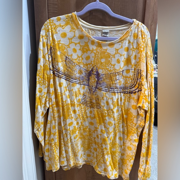 Magnolia Pearl Tops - Magnolia Pearl Floral Hawk Tee OSFM